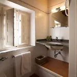 Bed & Breakfast Residenza Di Via Fontana 4*