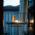 Residenza Di Via Fontana Bed & Breakfast 4*
