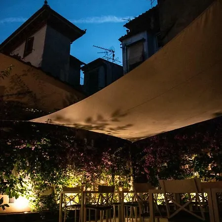 Residenza Di Via Fontana 3*